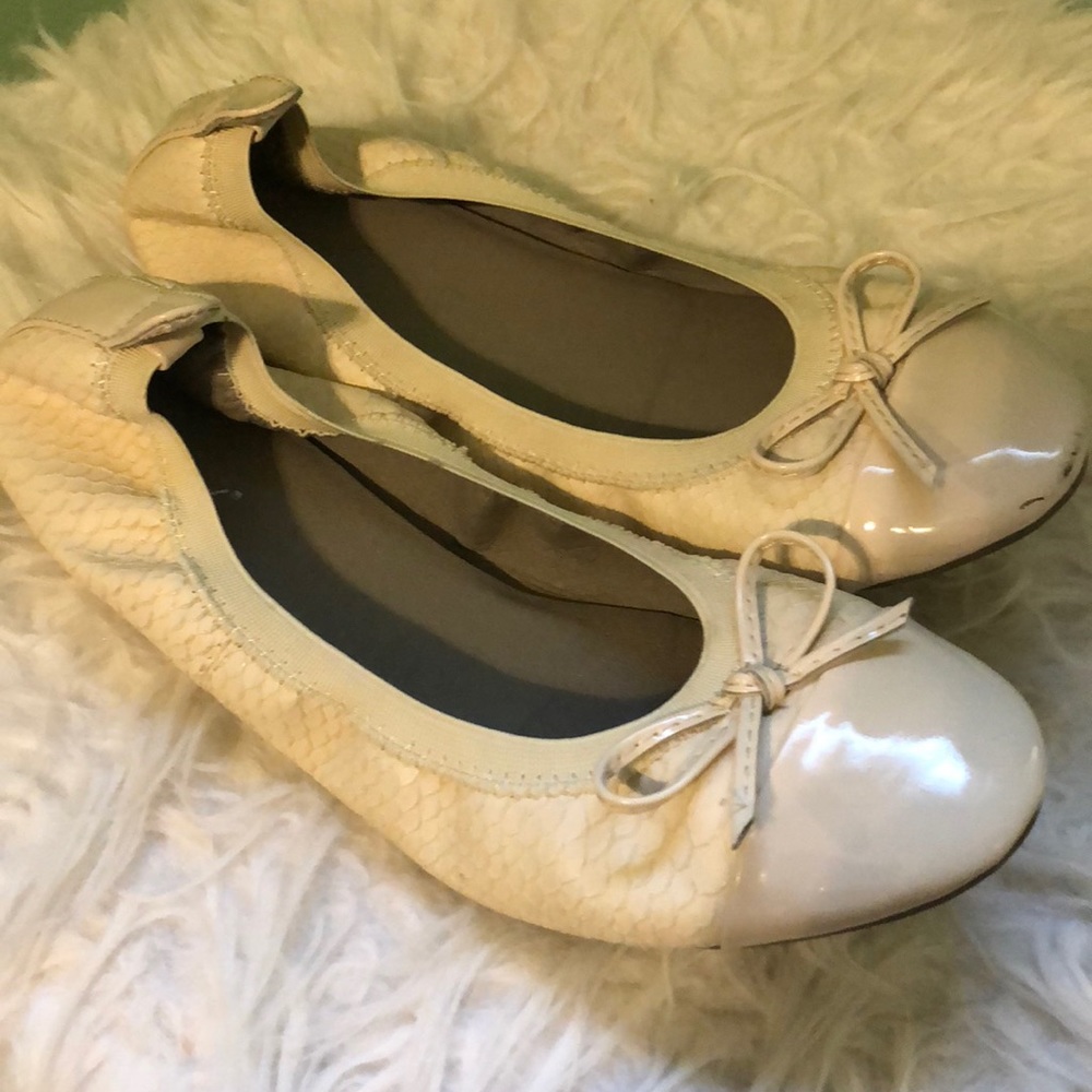 WANTED flats